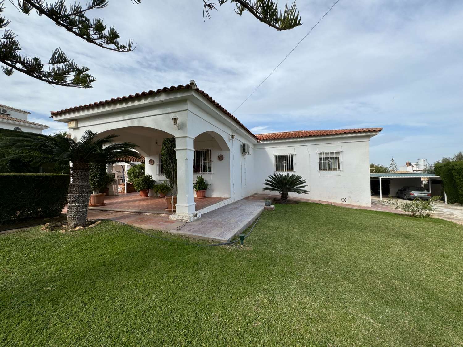 Villa in vendita a Alhaurín de la Torre