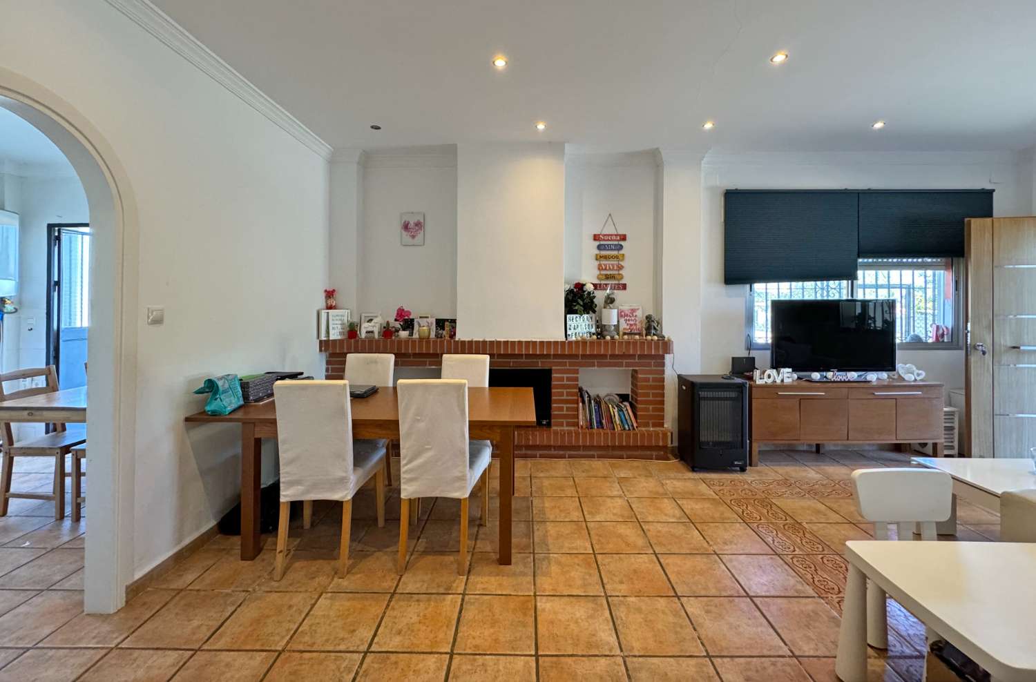 فيلا للبيع في Alhaurín de la Torre