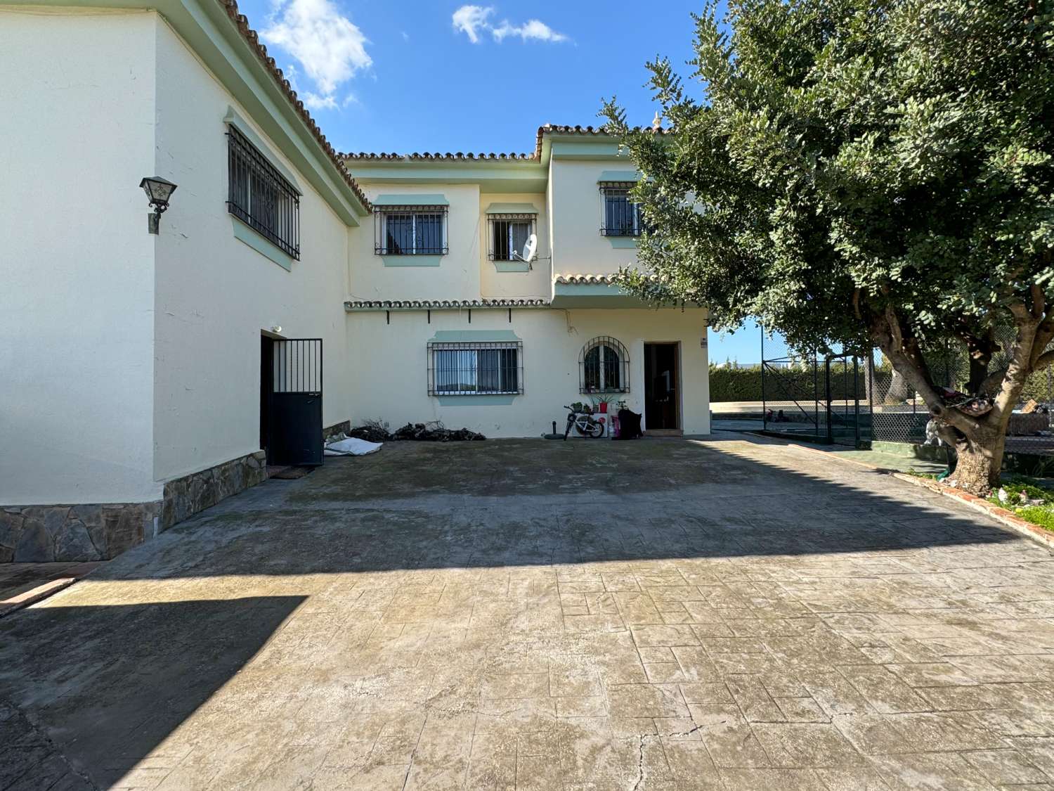 فيلا للبيع في Alhaurín de la Torre