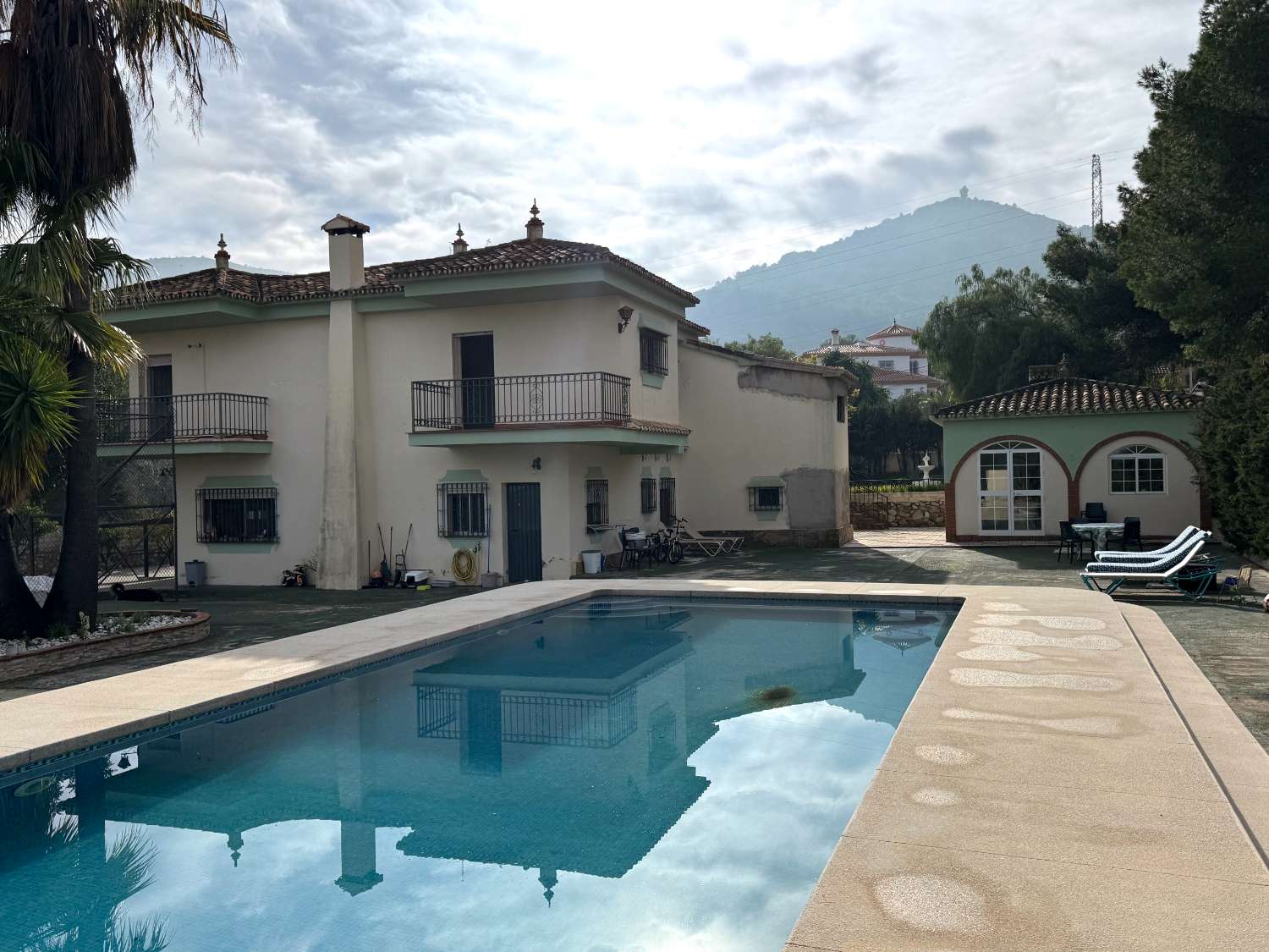 فيلا للبيع في Alhaurín de la Torre