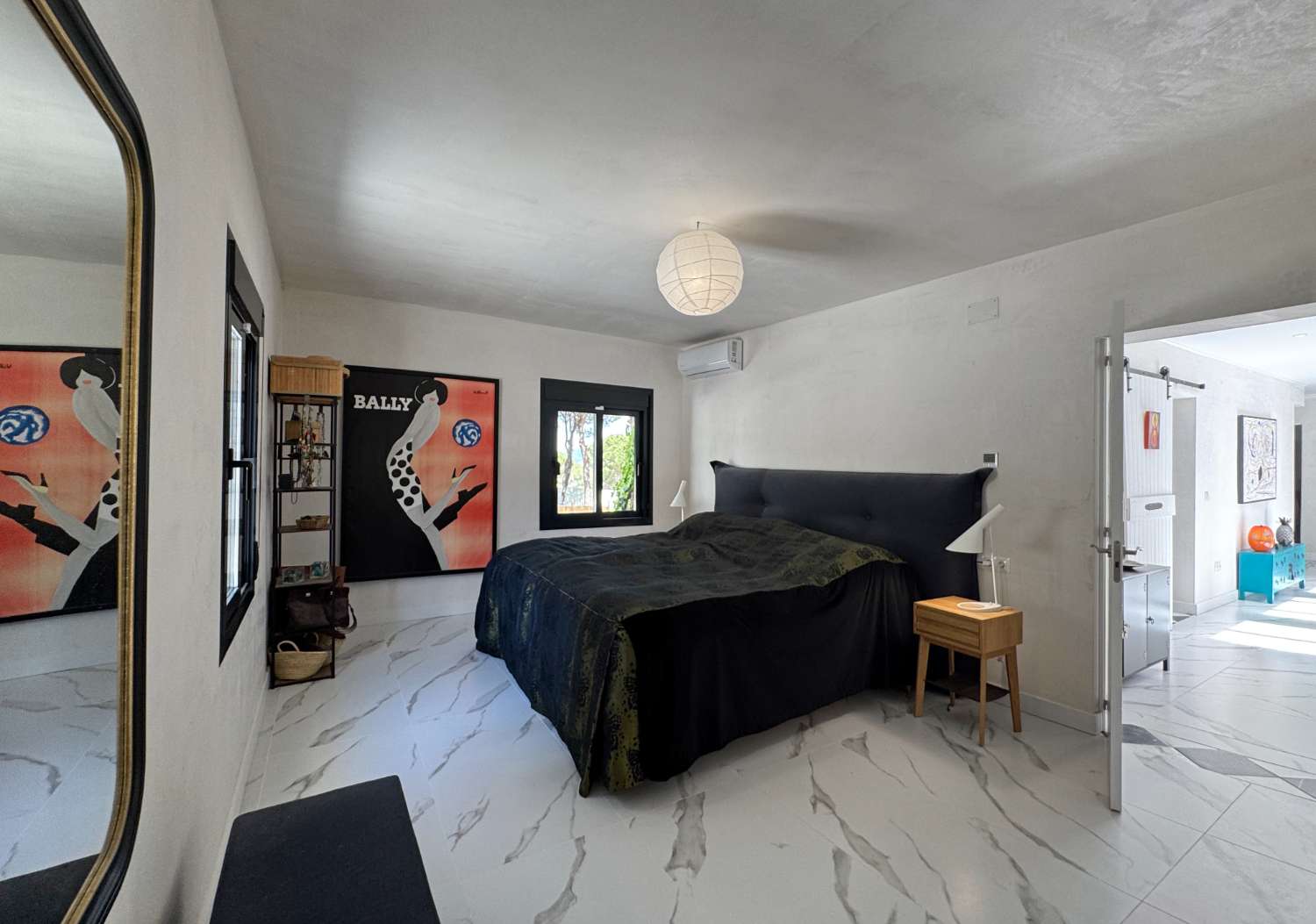 Newly renovated single-story villa with heated pool and excellent views