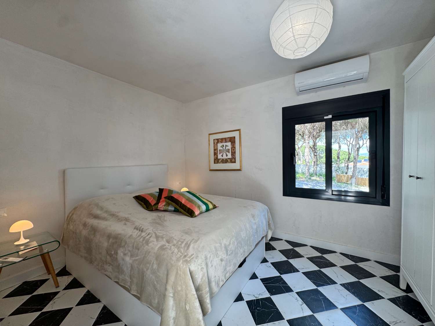 Newly renovated single-story villa with heated pool and excellent views