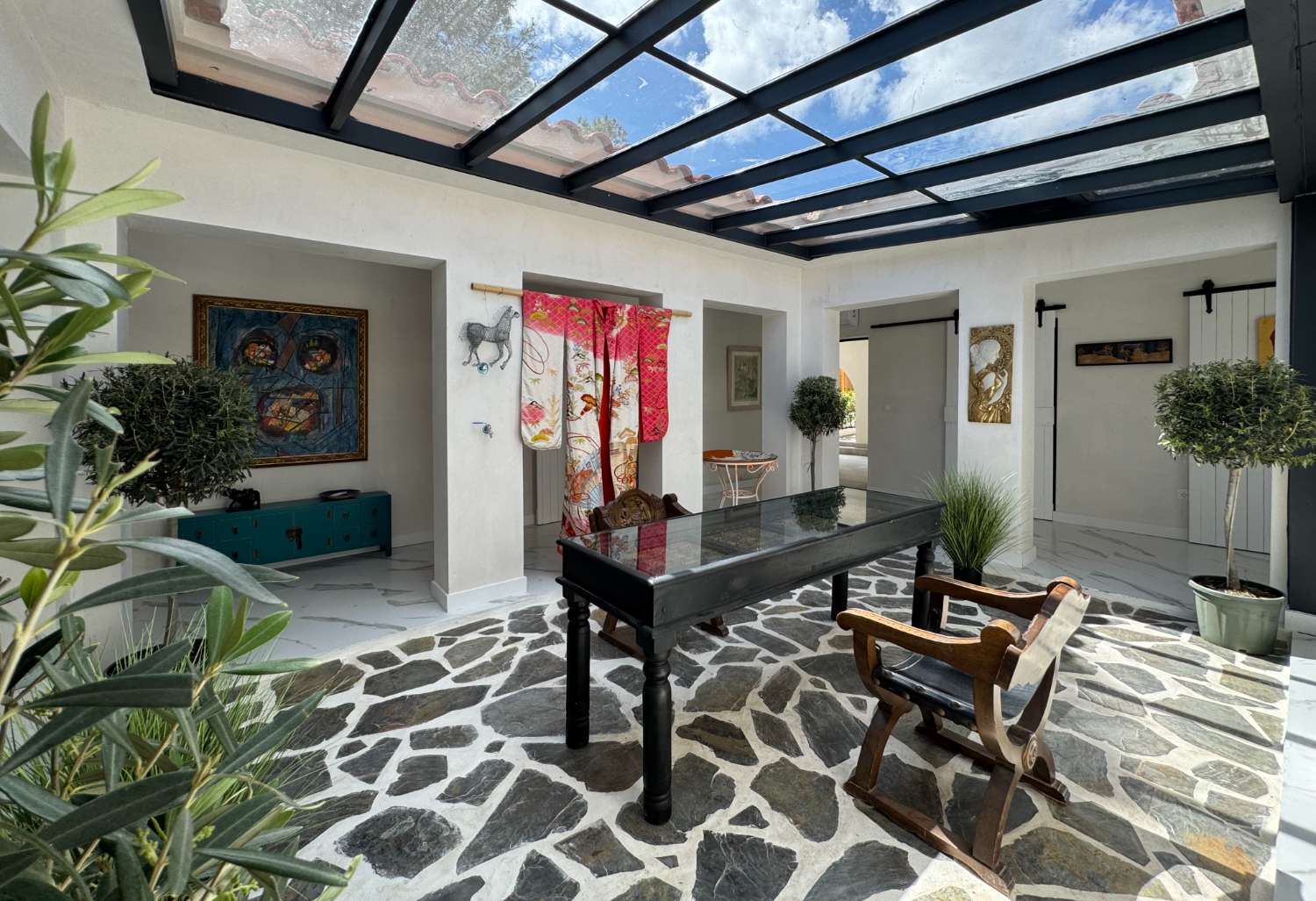 Newly renovated single-story villa with heated pool and excellent views