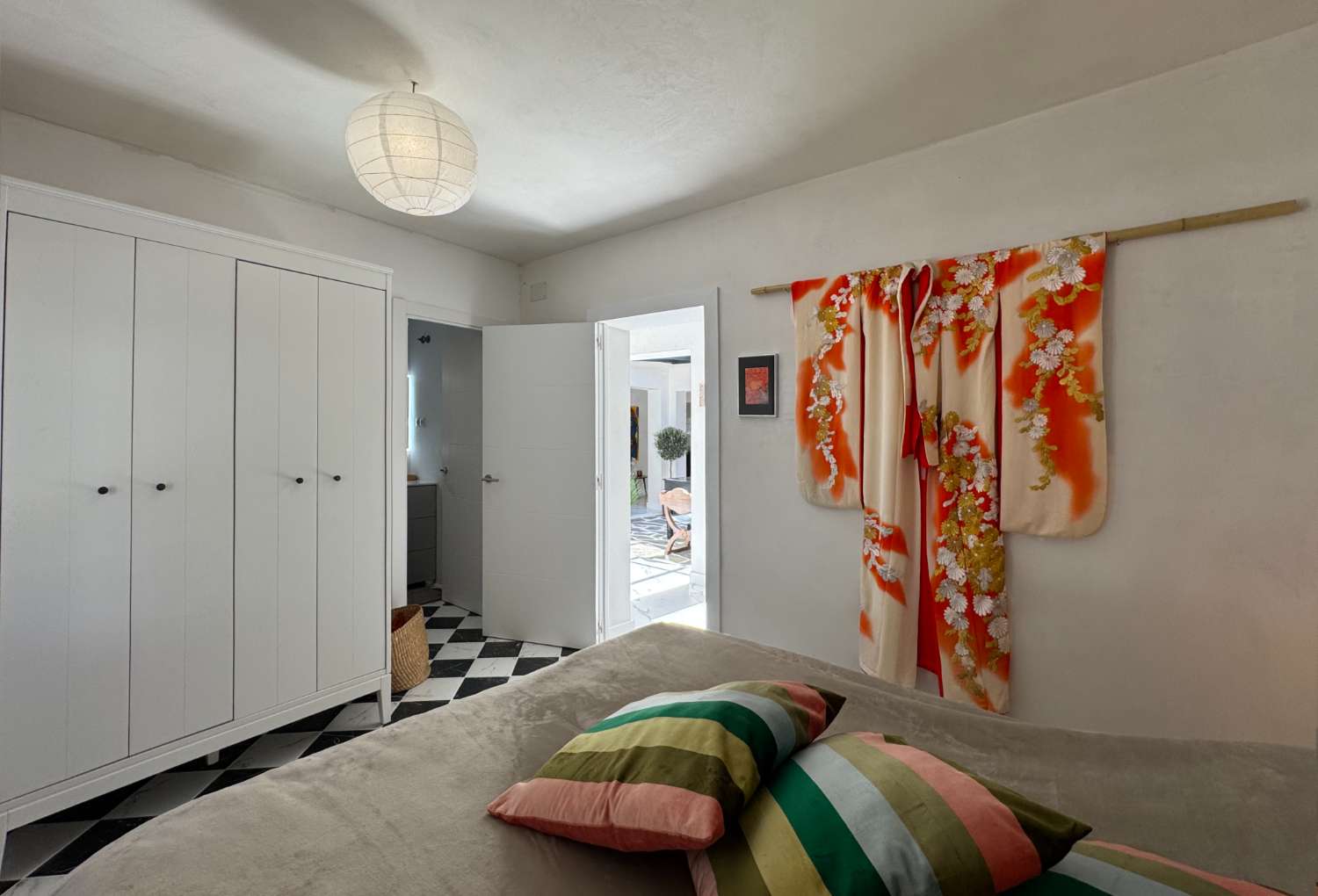 Newly renovated single-story villa with heated pool and excellent views