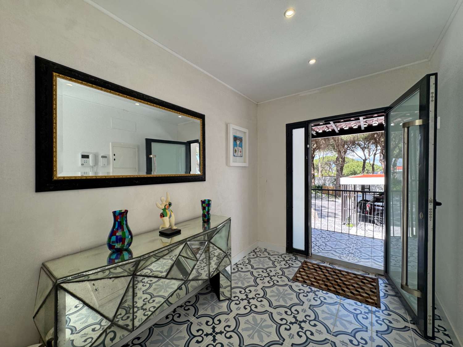 Newly renovated single-story villa with heated pool and excellent views