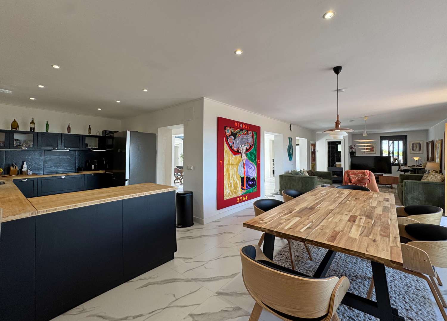 Newly renovated single-story villa with heated pool and excellent views