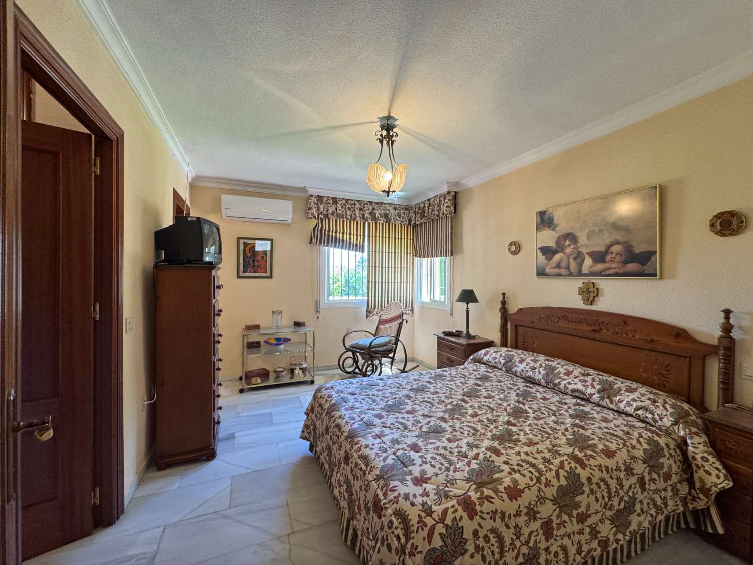 Вилла в продаже в Alhaurín de la Torre