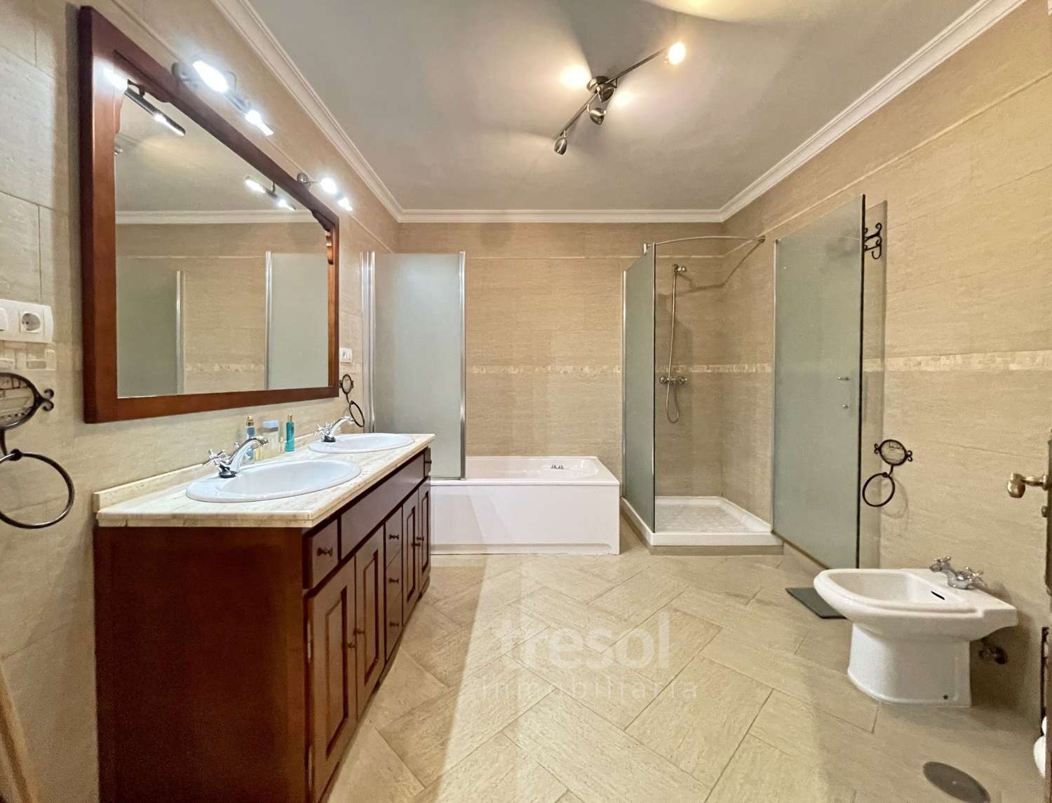 Дом в продаже в Alhaurín de la Torre