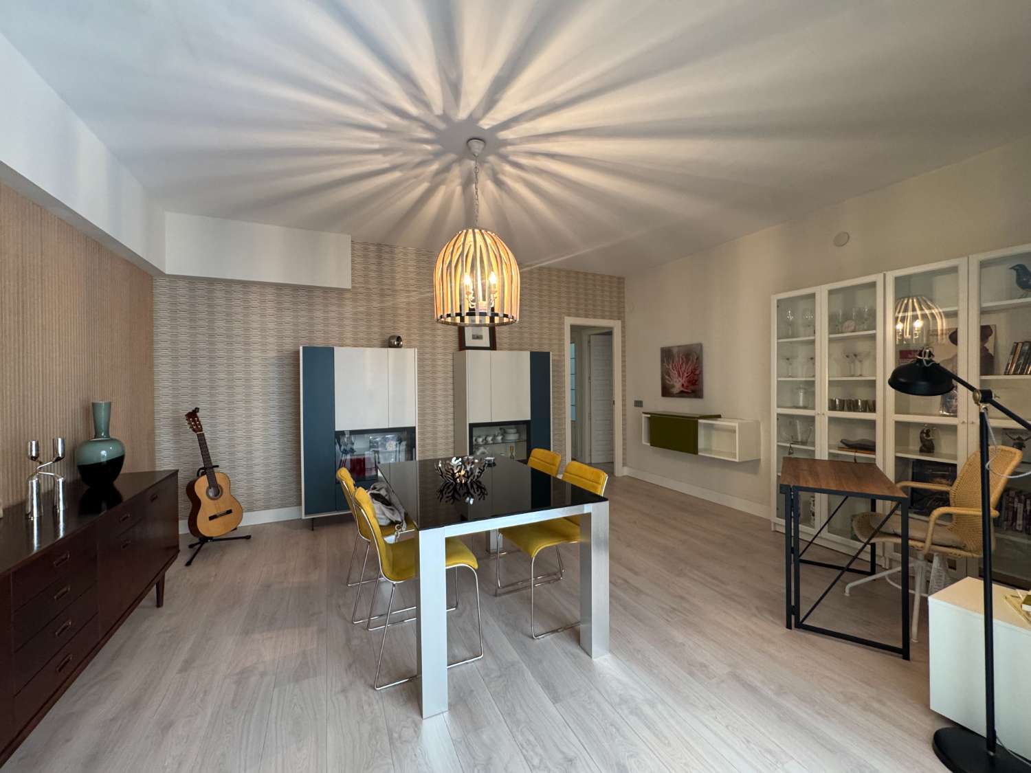 Chalet independiente en una sola planta, renovado y con piscina