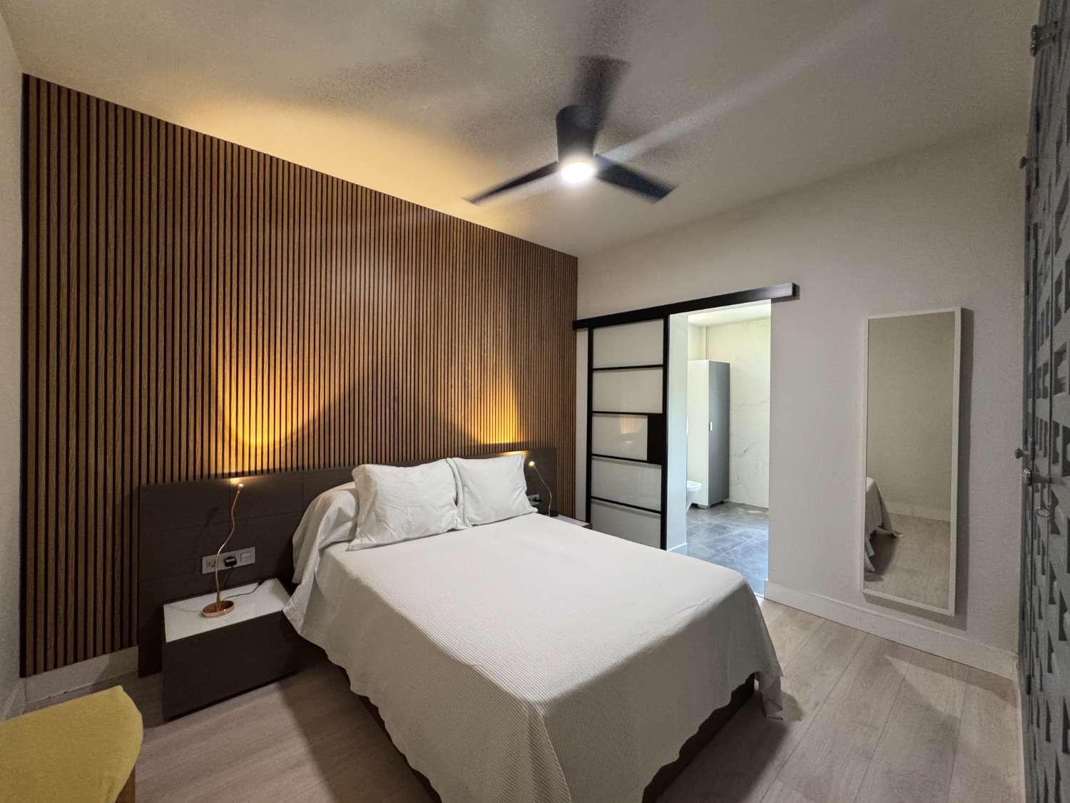 Chalet independiente en una sola planta, renovado y con piscina