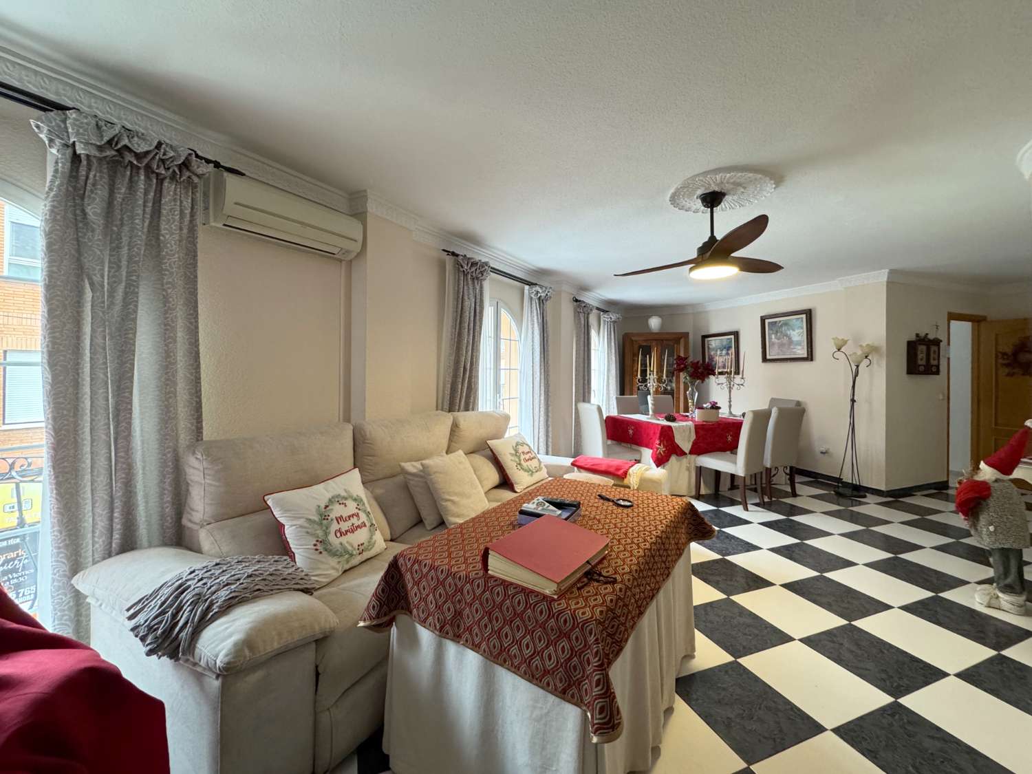 SE VENDE BONITO DUPLEX EN EL CENTRO DE ALHAURIN DE LA TORRE