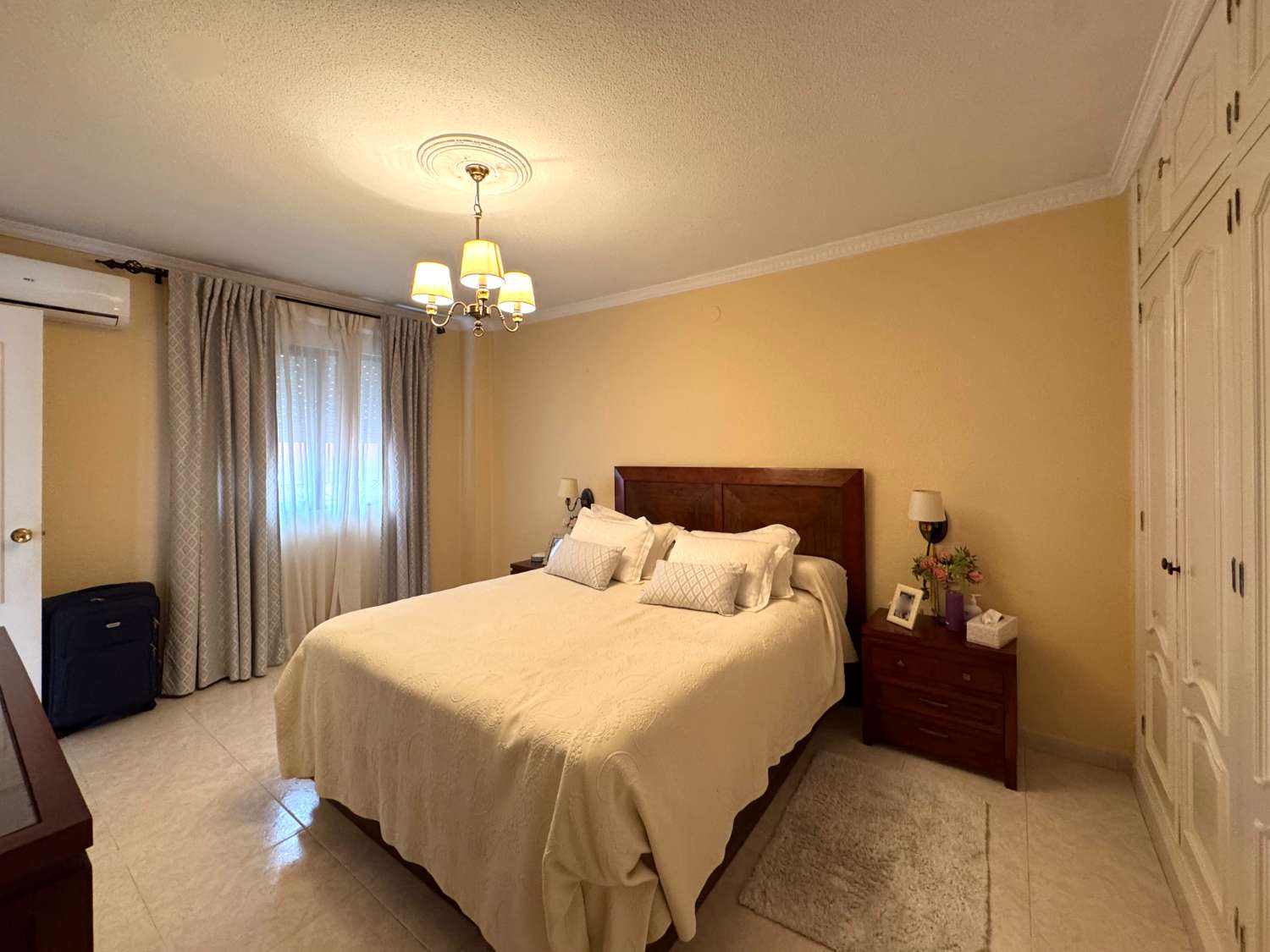 SE VENDE BONITO DUPLEX EN EL CENTRO DE ALHAURIN DE LA TORRE