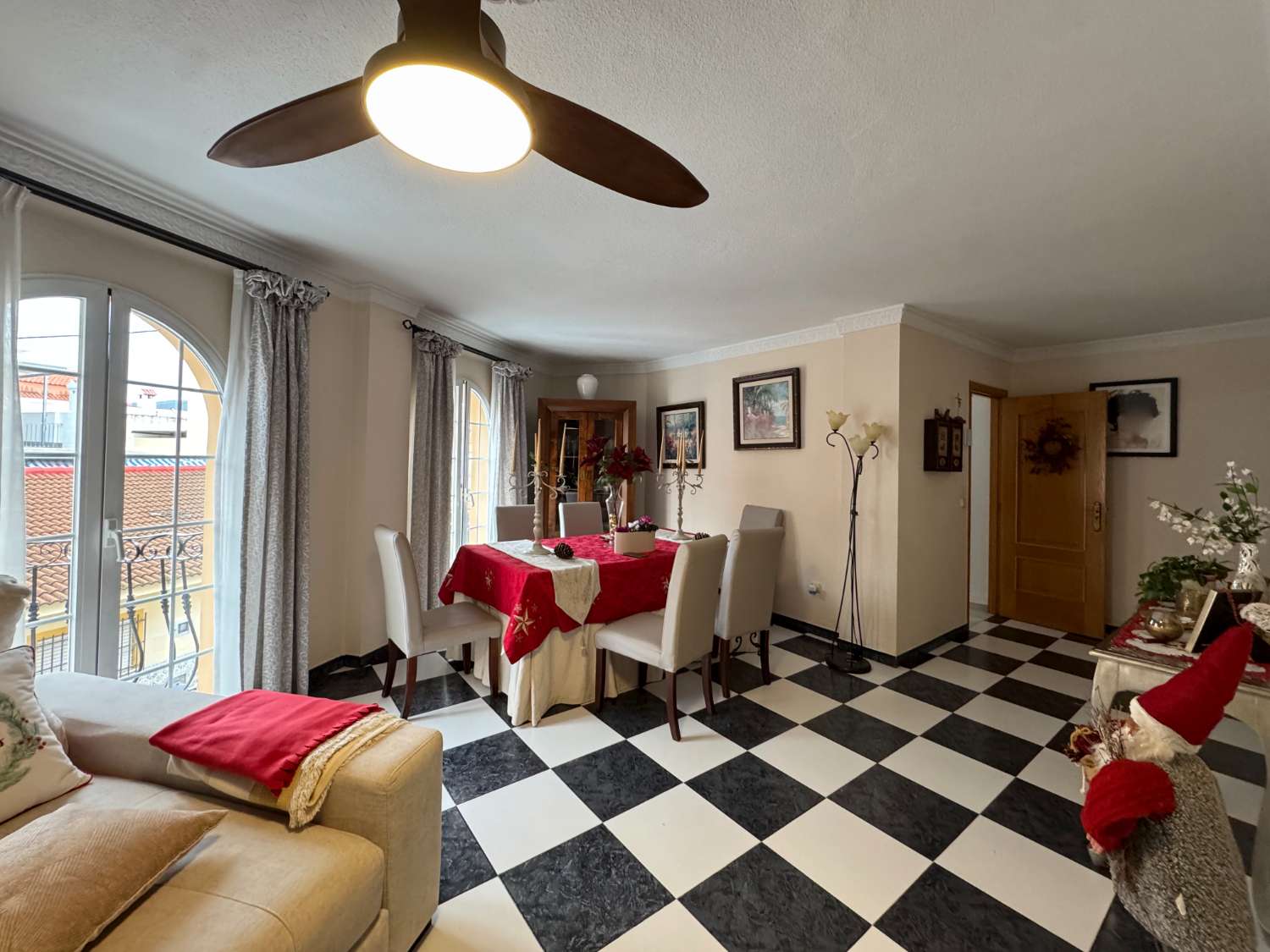 SE VENDE BONITO DUPLEX EN EL CENTRO DE ALHAURIN DE LA TORRE