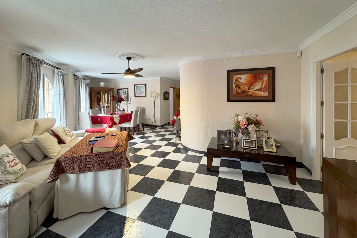 SE VENDE BONITO DUPLEX EN EL CENTRO DE ALHAURIN DE LA TORRE