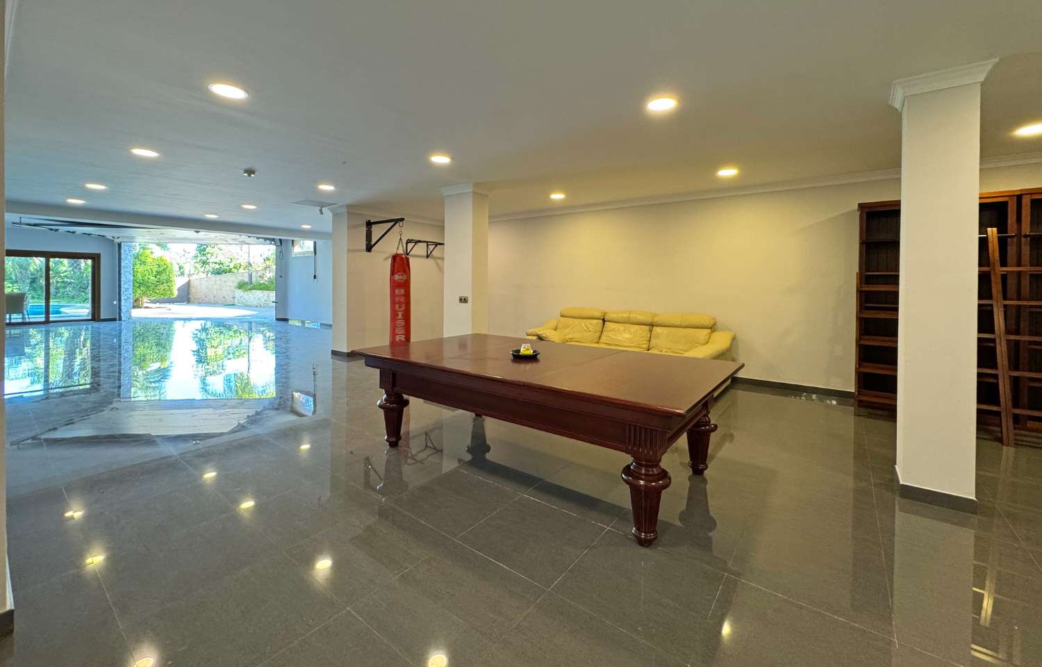 Villa de excelentes calidades en inmejorable ubicación. Calidad y confort en Alhaurín de la Torre