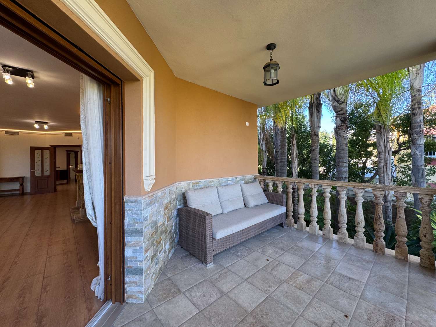 Villa de excelentes calidades en inmejorable ubicación. Calidad y confort en Alhaurín de la Torre