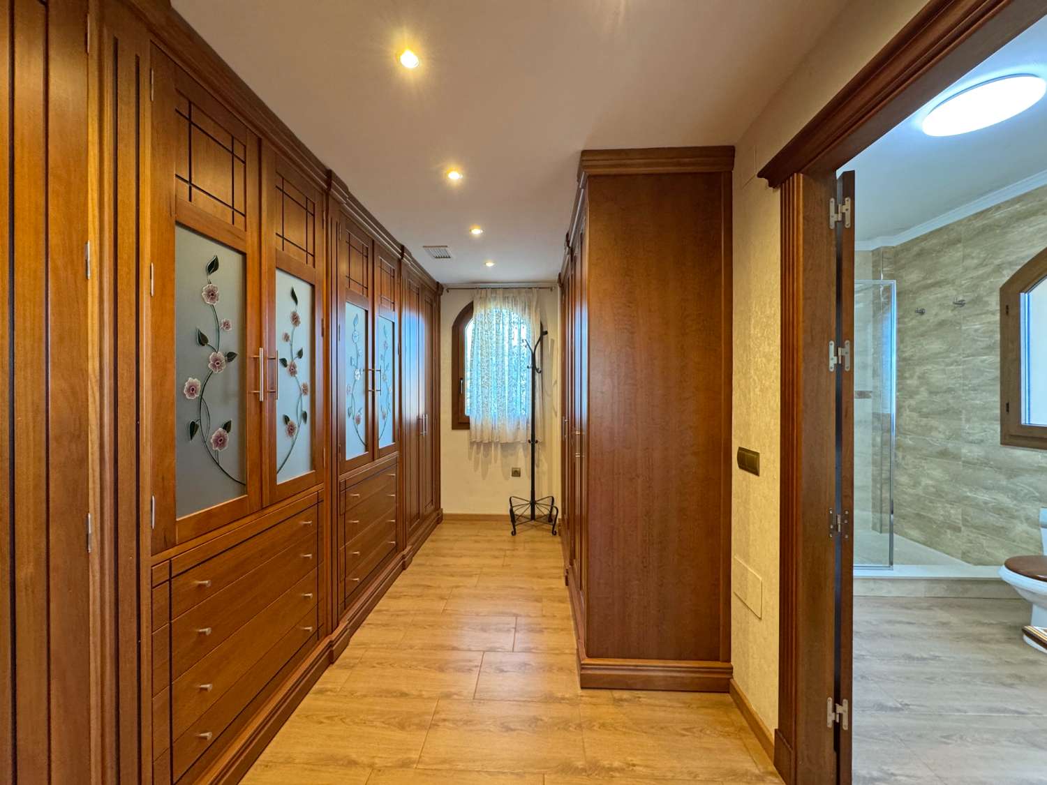 Villa de excelentes calidades en inmejorable ubicación. Calidad y confort en Alhaurín de la Torre