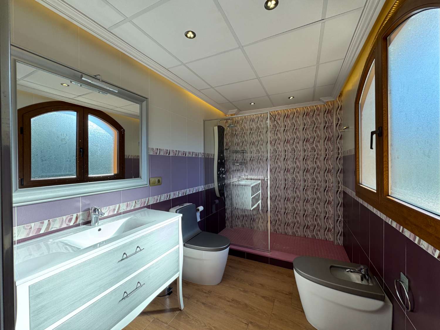 Villa de excelentes calidades en inmejorable ubicación. Calidad y confort en Alhaurín de la Torre