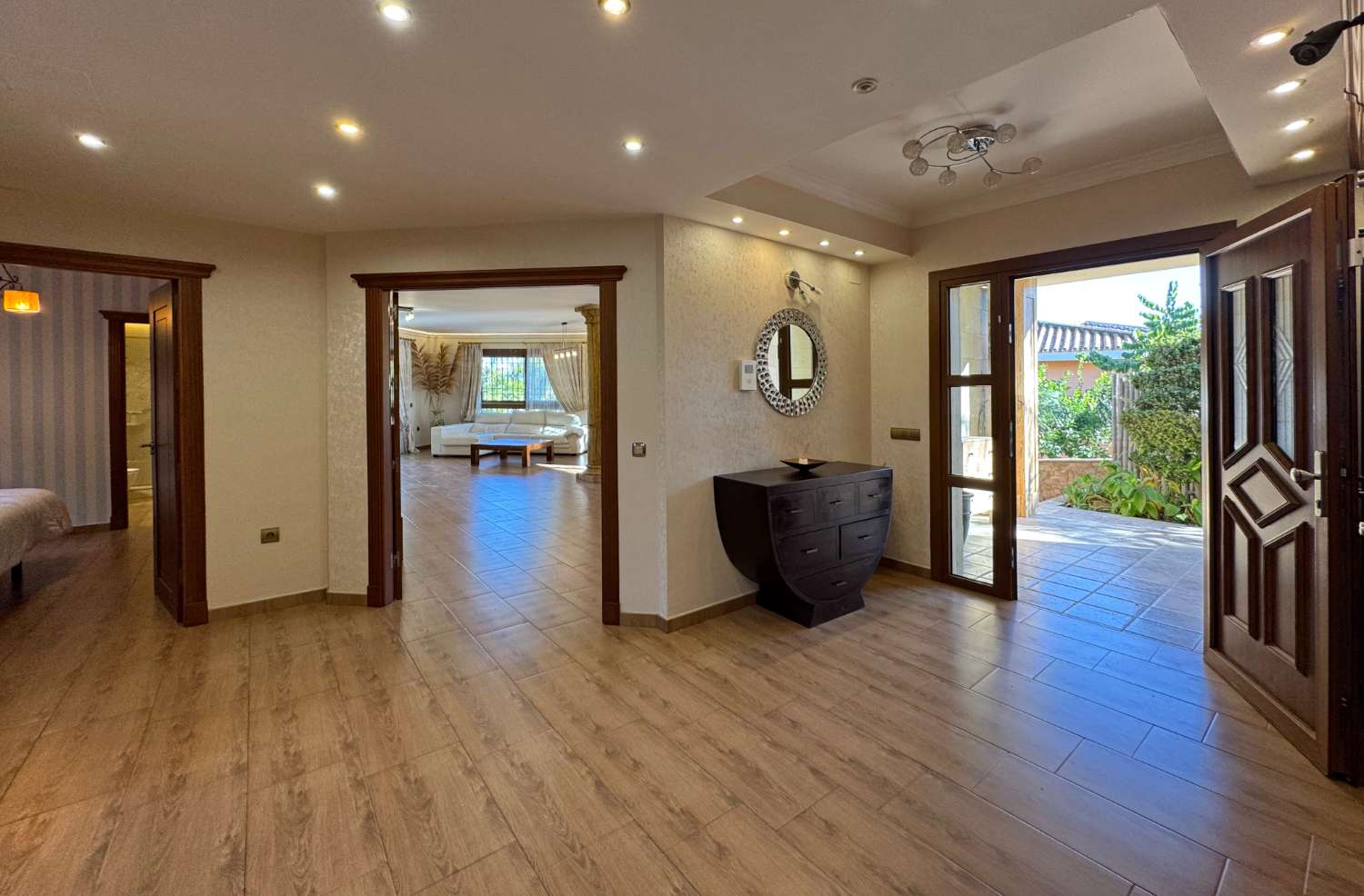 Villa de excelentes calidades en inmejorable ubicación. Calidad y confort en Alhaurín de la Torre