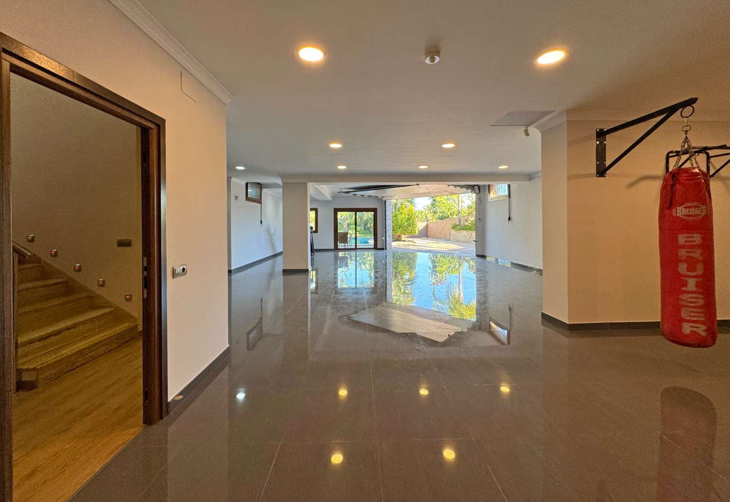 Villa de excelentes calidades en inmejorable ubicación. Calidad y confort en Alhaurín de la Torre