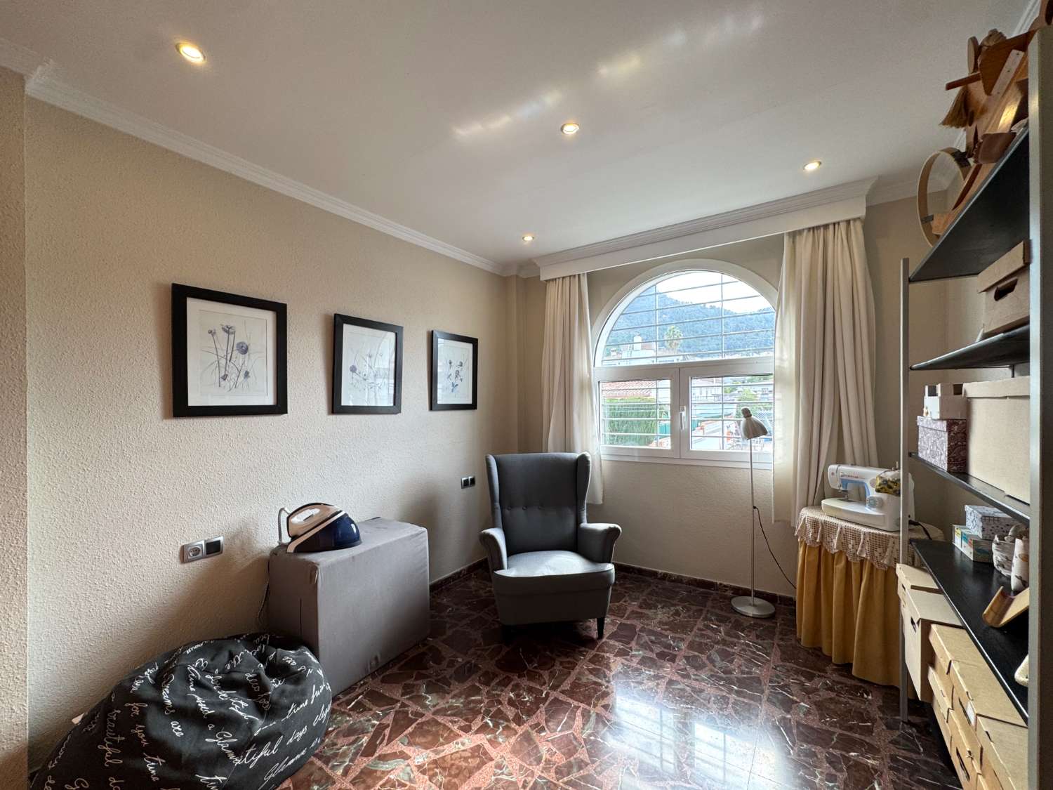 Villa en inmejorable ubicación a un paso de todos los servicios.