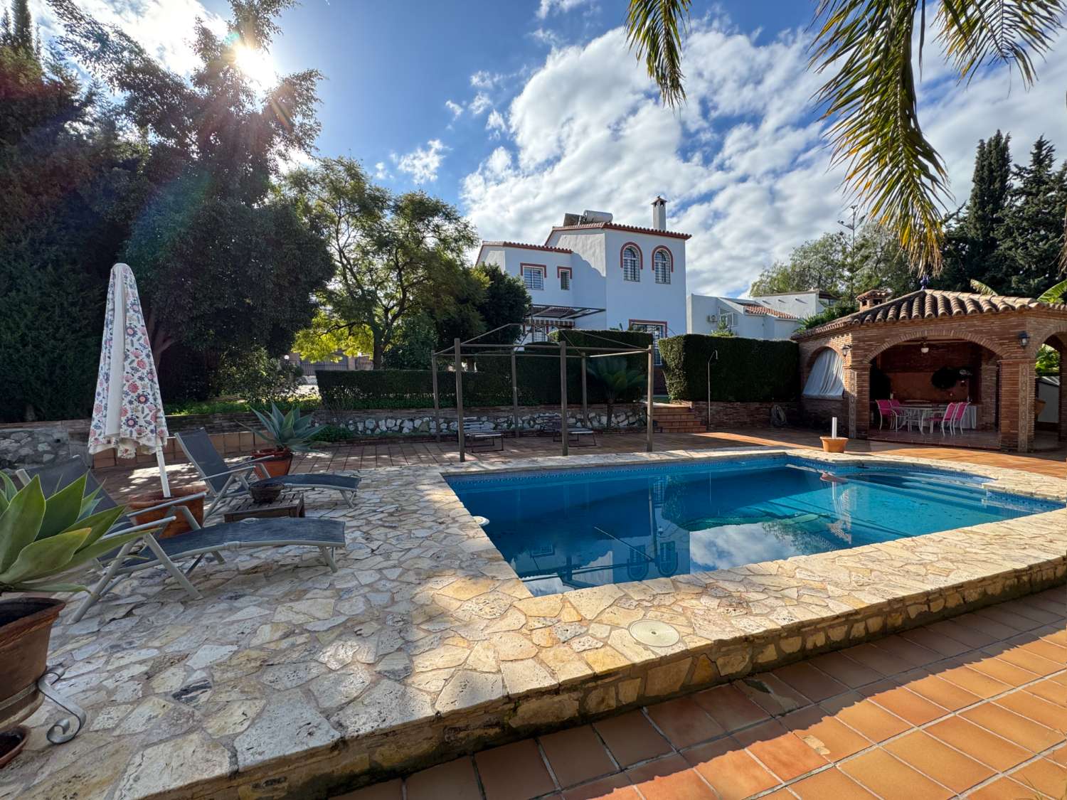 Villa en inmejorable ubicación a un paso de todos los servicios.