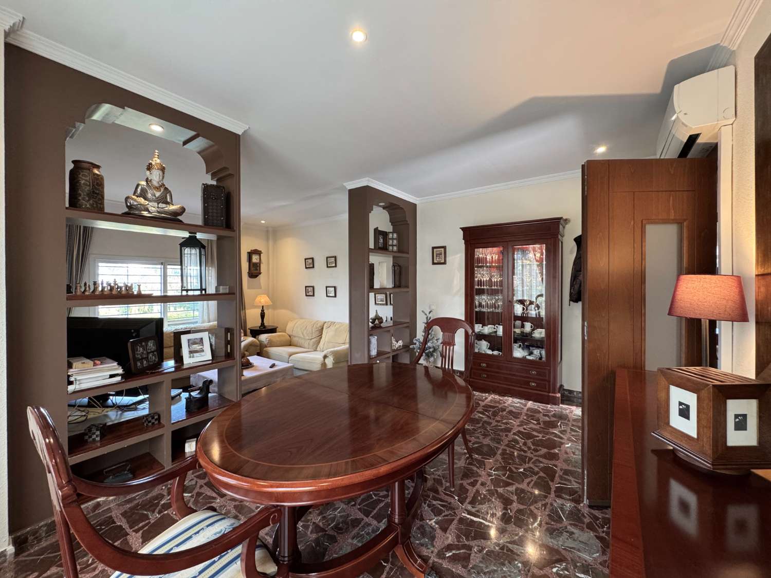 Villa en inmejorable ubicación a un paso de todos los servicios.