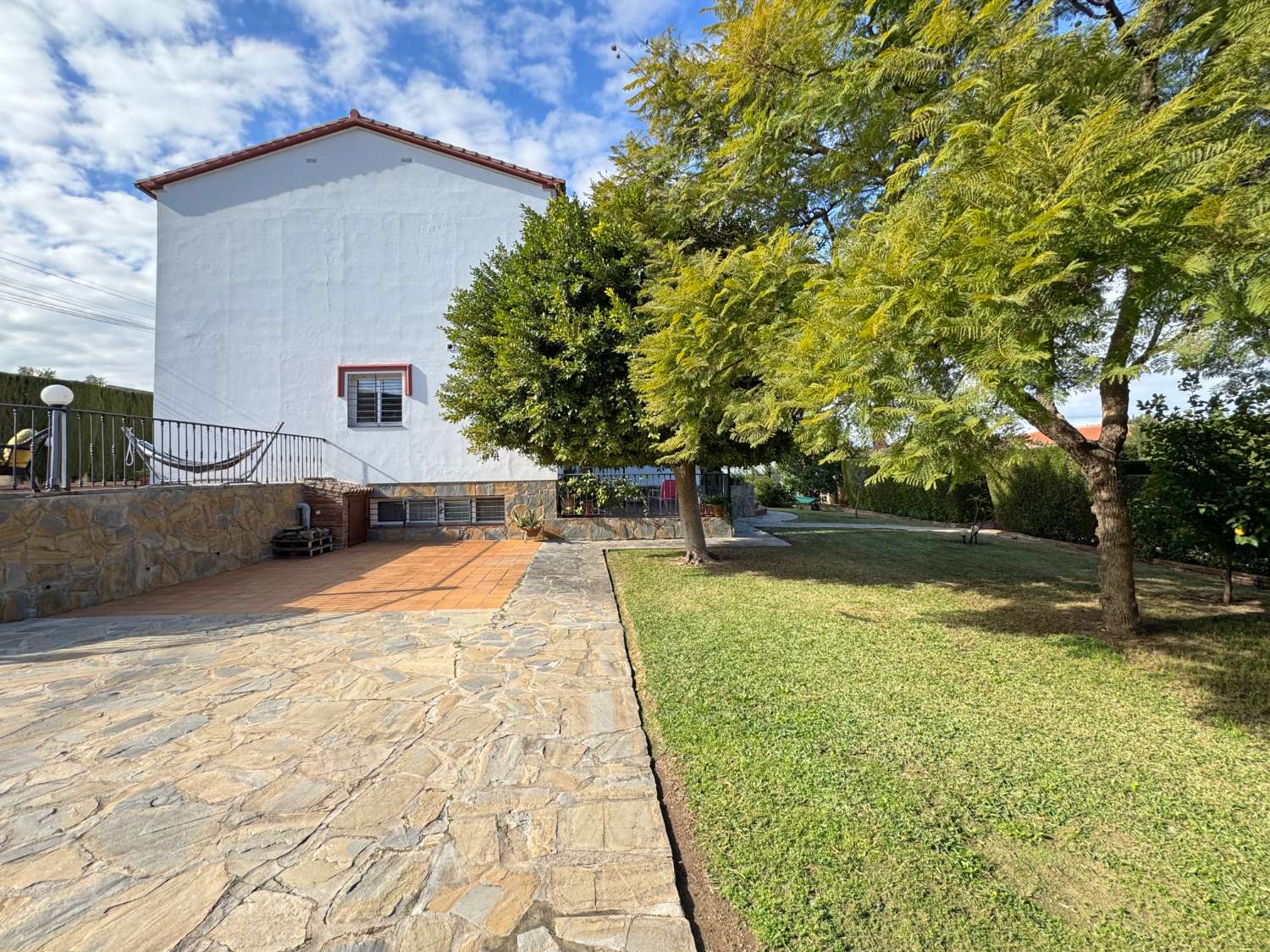 Villa en inmejorable ubicación a un paso de todos los servicios.