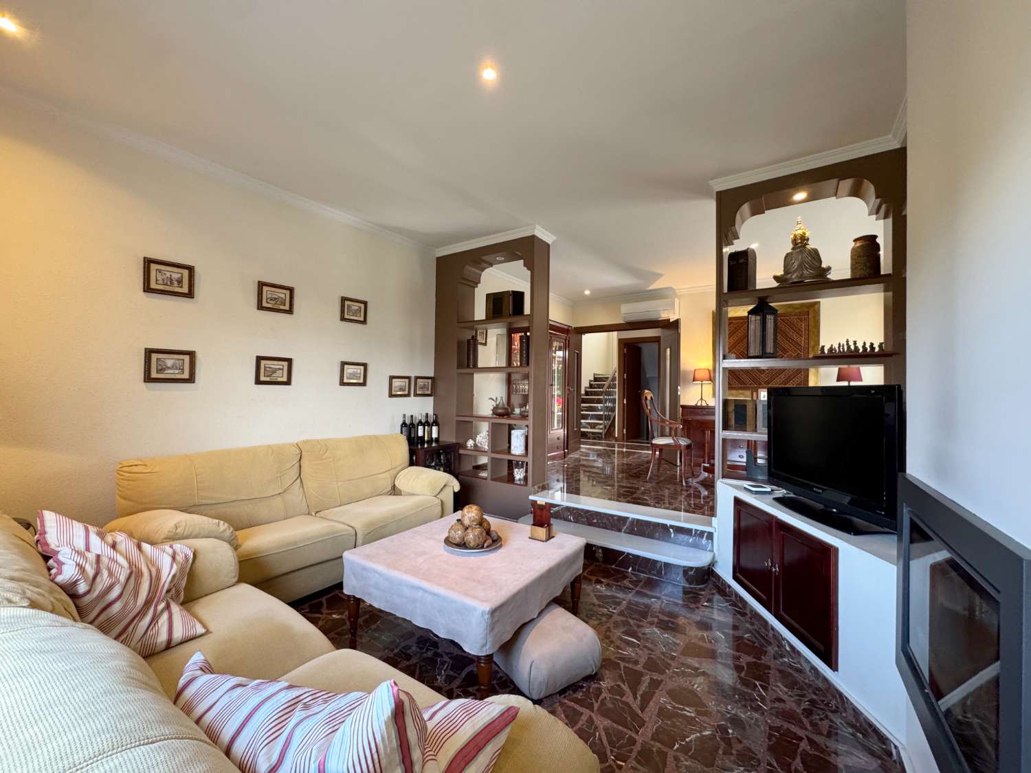 Villa en inmejorable ubicación a un paso de todos los servicios.