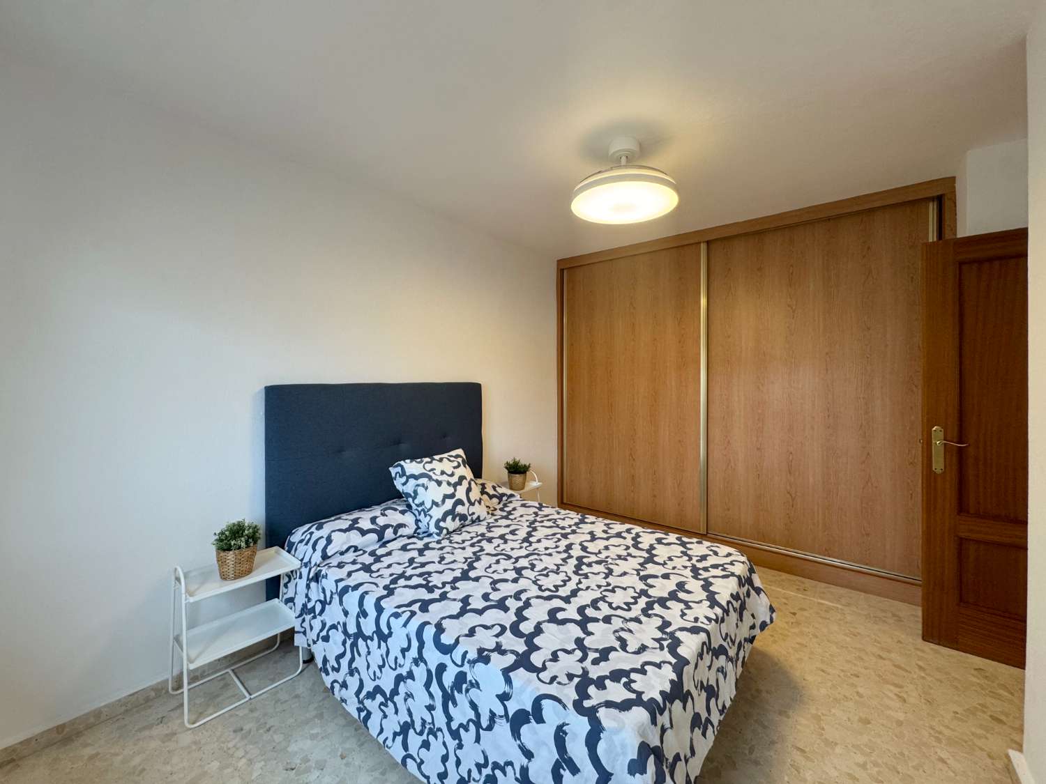 SE ALQUILA FANTÁSTICO ÁTICO EN ZONA CÉNTRICA