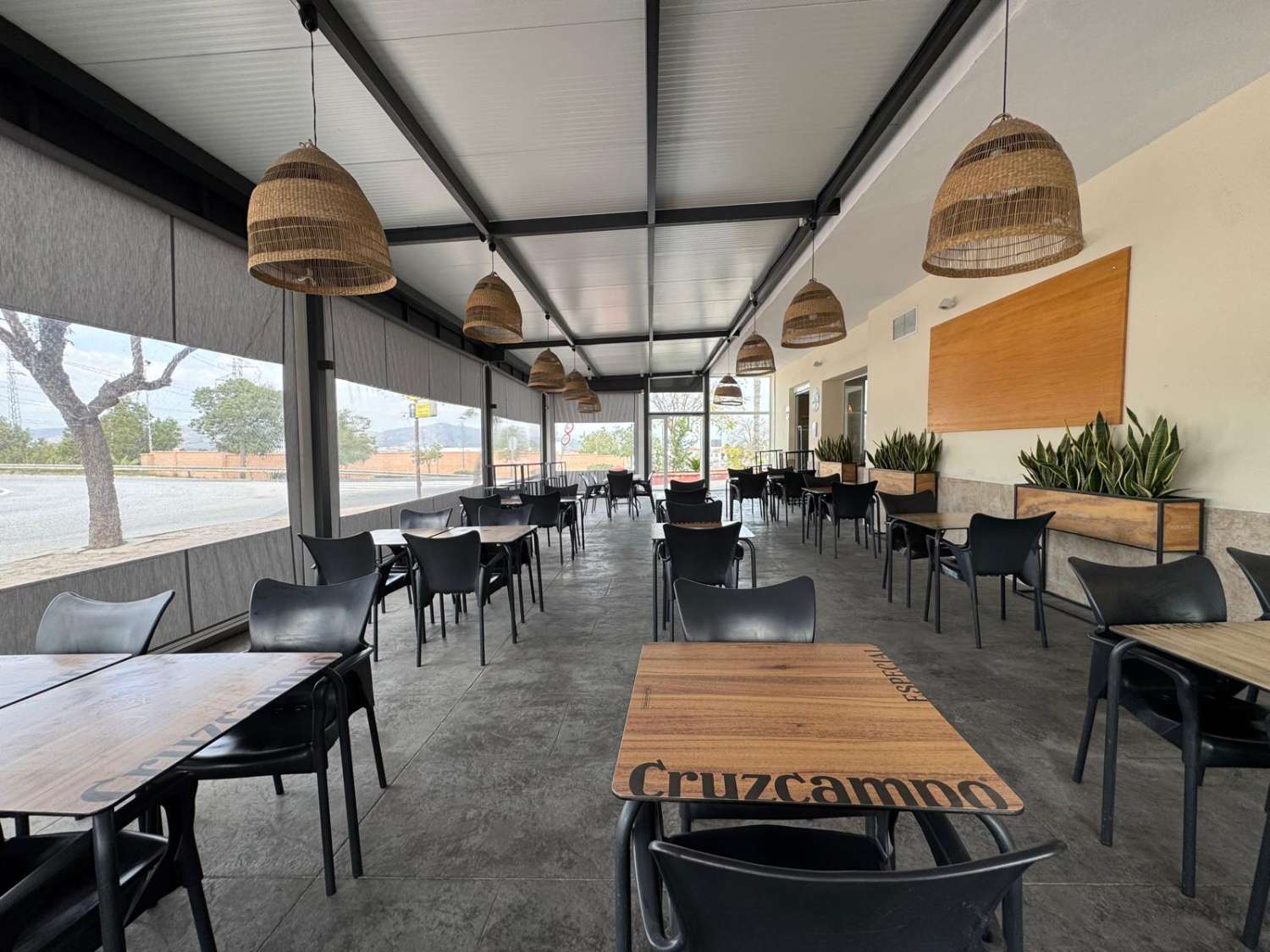 TRASPASO DE RESTAURANTE EN PLENO FUNCIONAMIENTO