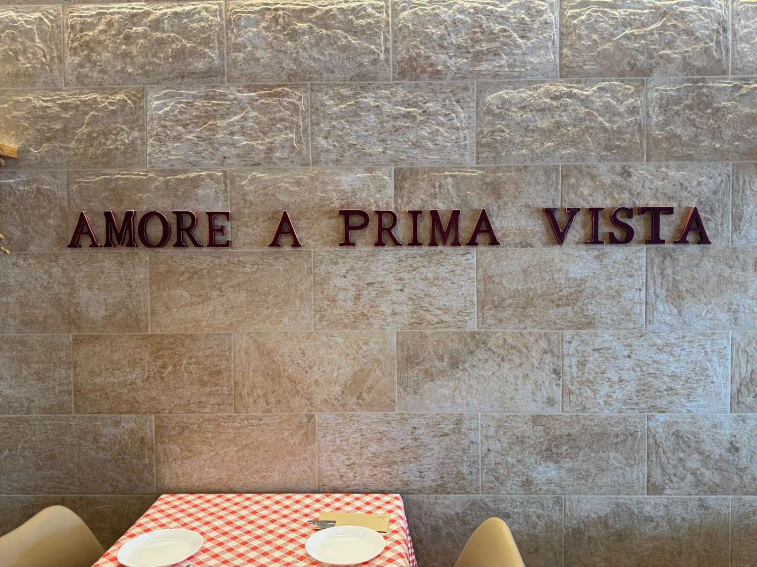 TRASPASO DE RESTAURANTE EN PLENO FUNCIONAMIENTO