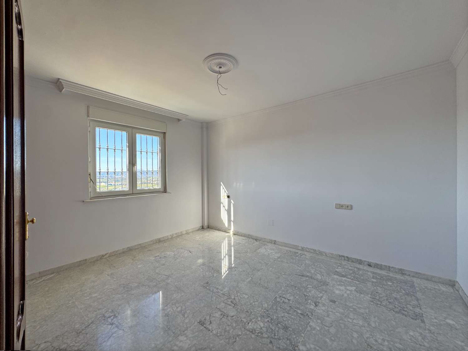 فيلا للبيع في Alhaurín de la Torre