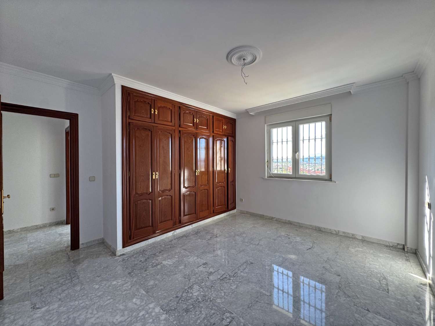 فيلا للبيع في Alhaurín de la Torre