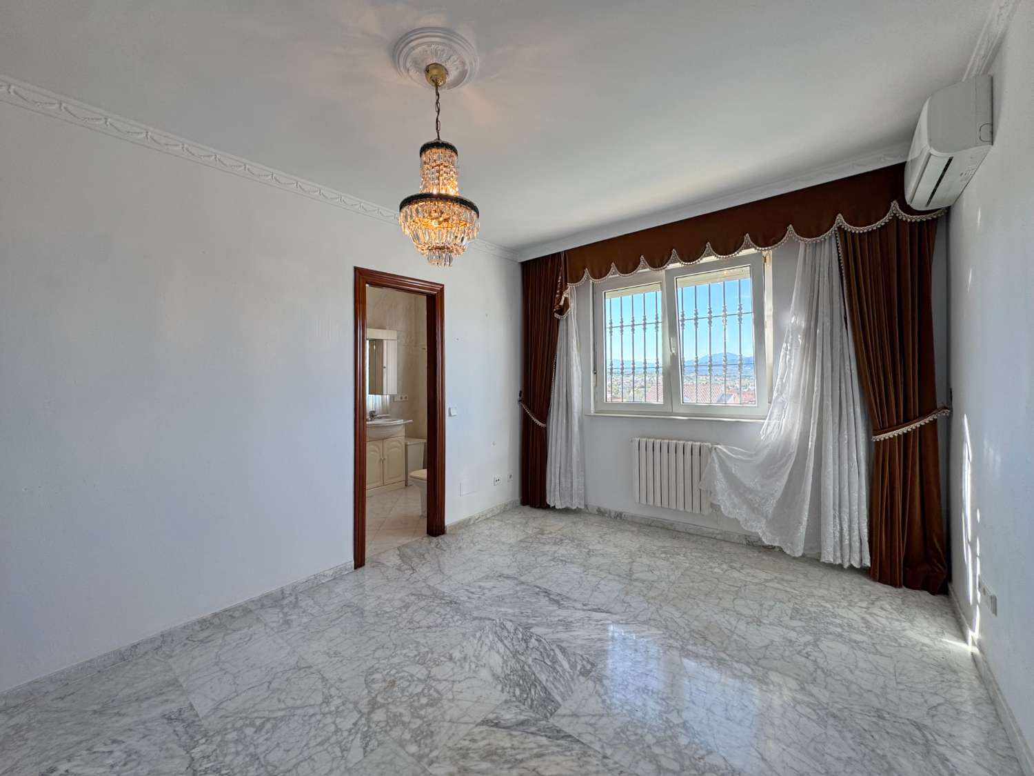 Villa zum verkauf in Alhaurín de la Torre