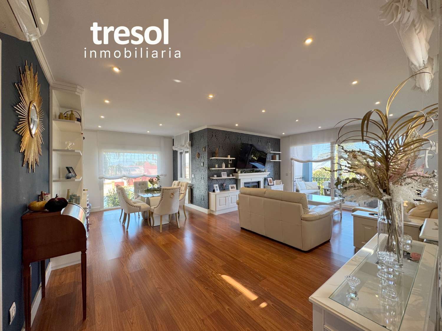 Villa renovada 100% en una sola planta, privacida, vistas e inmejorable ubicación.