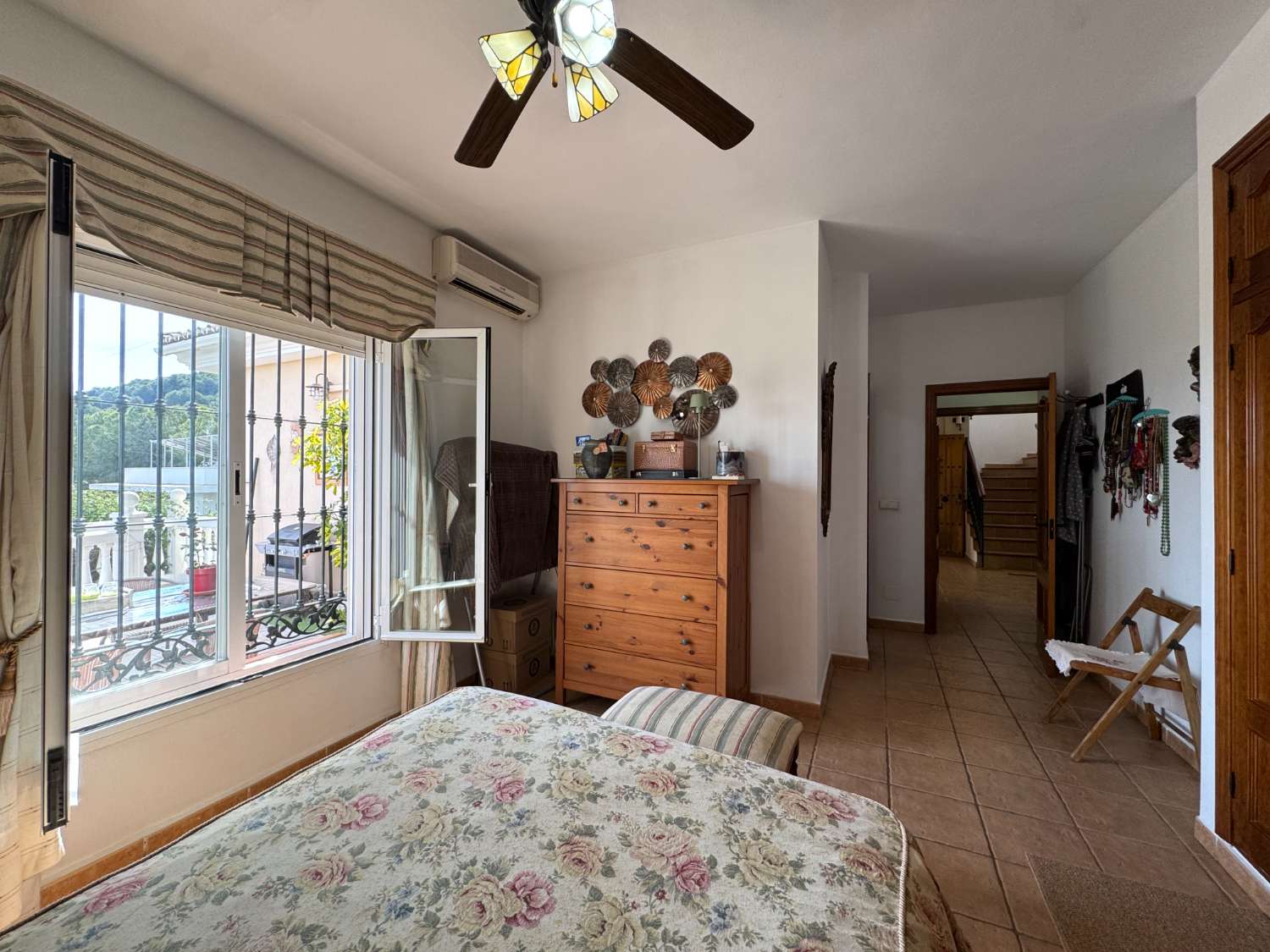 Villa con excelentes vistas en Pinos de Alhaurín.