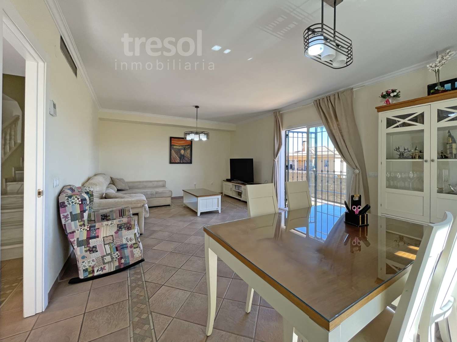 ALQUILER DE MAGNÍFICO CHALET PAREADA DISPONIBLE EN SEPTIEMBRE