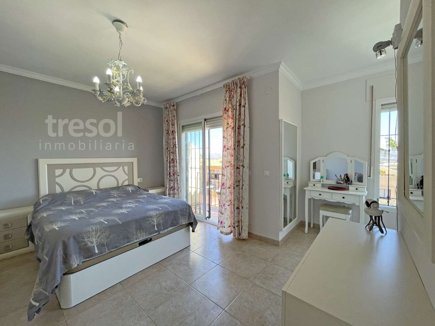 ALQUILER DE MAGNÍFICO CHALET PAREADA DISPONIBLE EN SEPTIEMBRE