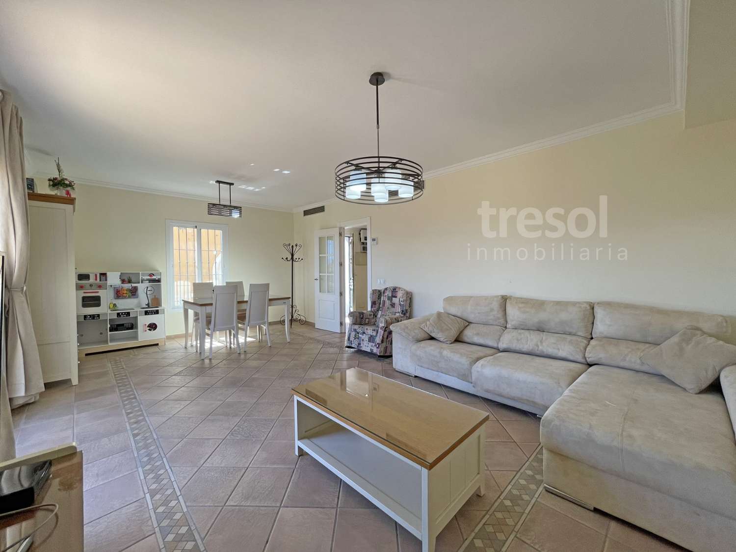 ALQUILER DE MAGNÍFICO CHALET PAREADA DISPONIBLE EN SEPTIEMBRE