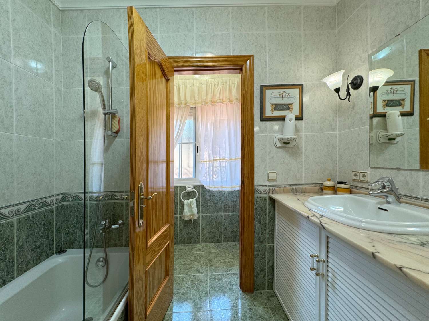 Fantástica villa con piscina climatizada, vistas panorámicas y total privacidad en Alhaurín de la Torre
