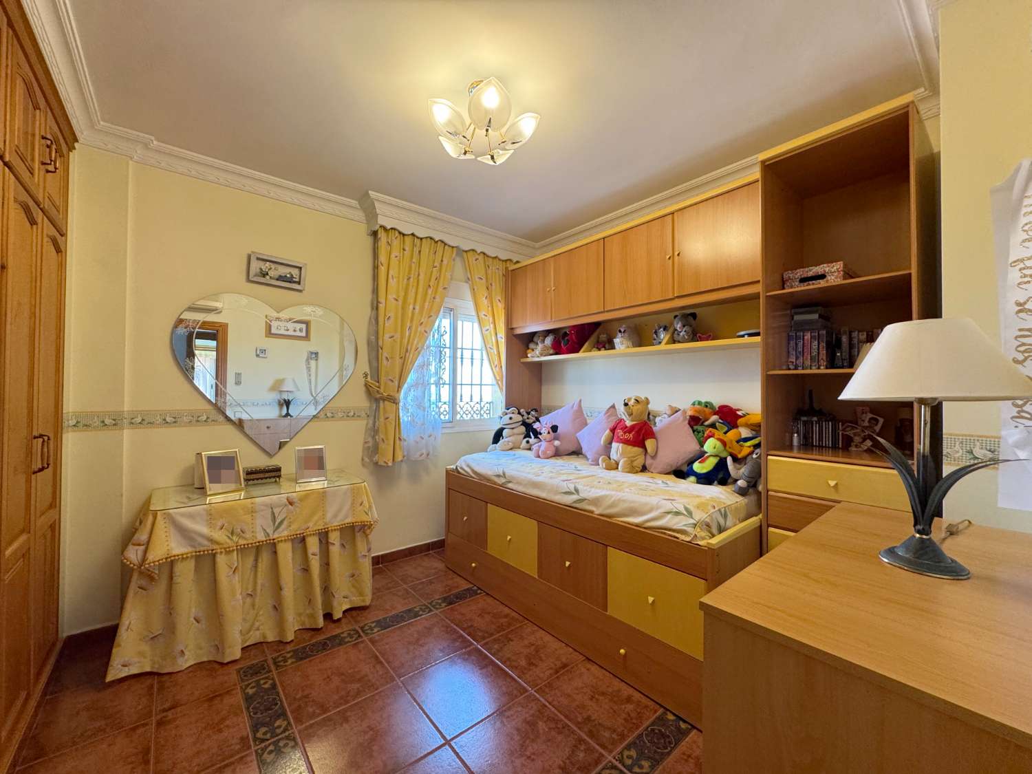 Fantástica villa con piscina climatizada, vistas panorámicas y total privacidad en Alhaurín de la Torre