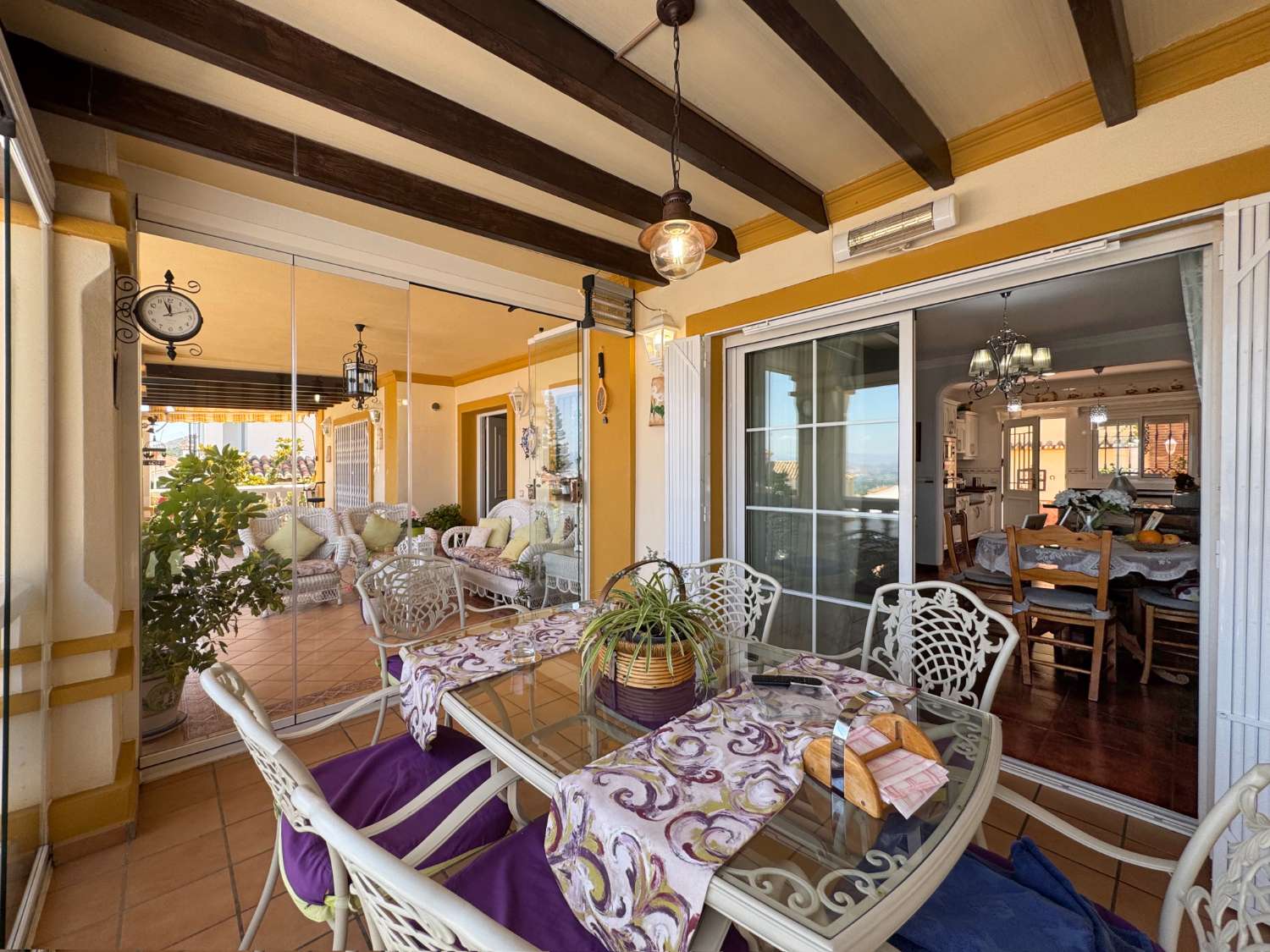 Fantástica villa con piscina climatizada, vistas panorámicas y total privacidad en Alhaurín de la Torre