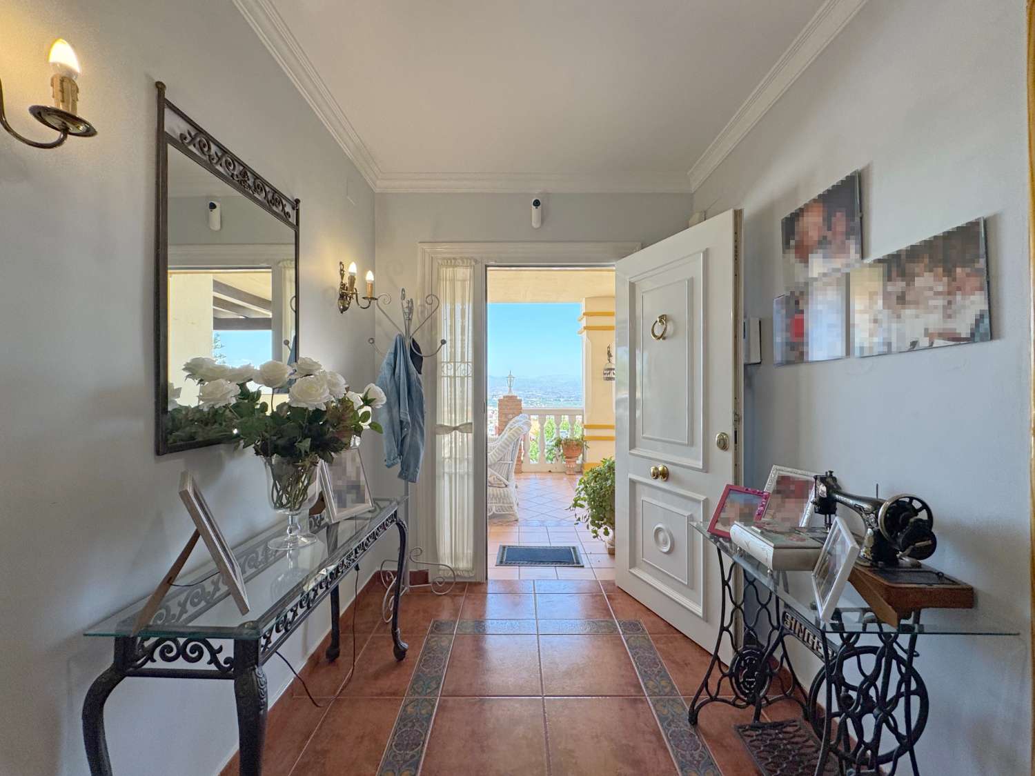 Fantástica villa con piscina climatizada, vistas panorámicas y total privacidad en Alhaurín de la Torre