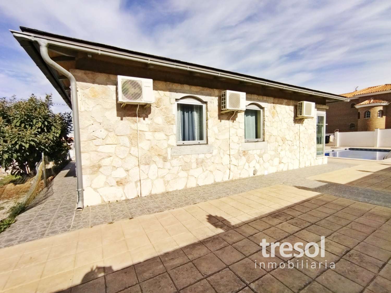 Exclusiva propiedad con dos viviendas independientes y amplia piscina en Fuensanguínes, Alhaurín de la Torre
