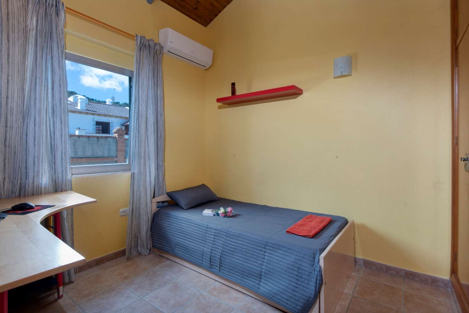 Exclusiva propiedad con dos viviendas independientes y amplia piscina en Fuensanguínes, Alhaurín de la Torre
