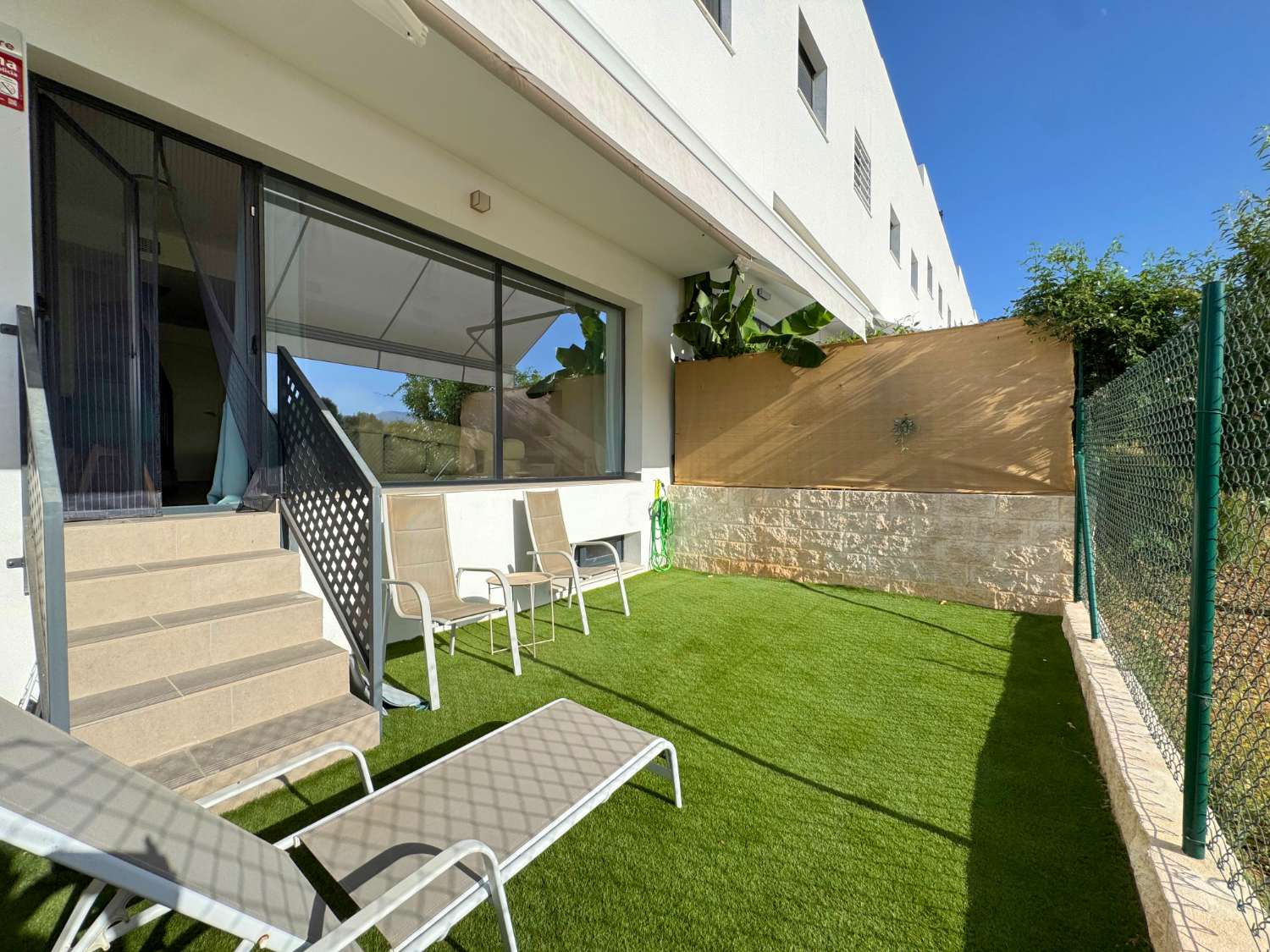 Chalet adosado de 2022 con piscina comunitaria en Santa Clara.