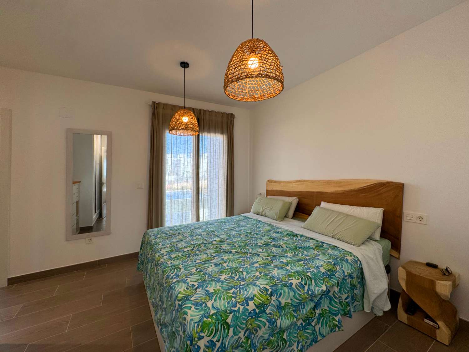 Chalet adosado de 2022 con piscina comunitaria en Santa Clara.