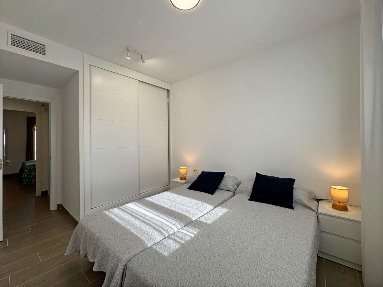 Chalet adosado de 2022 con piscina comunitaria en Santa Clara.