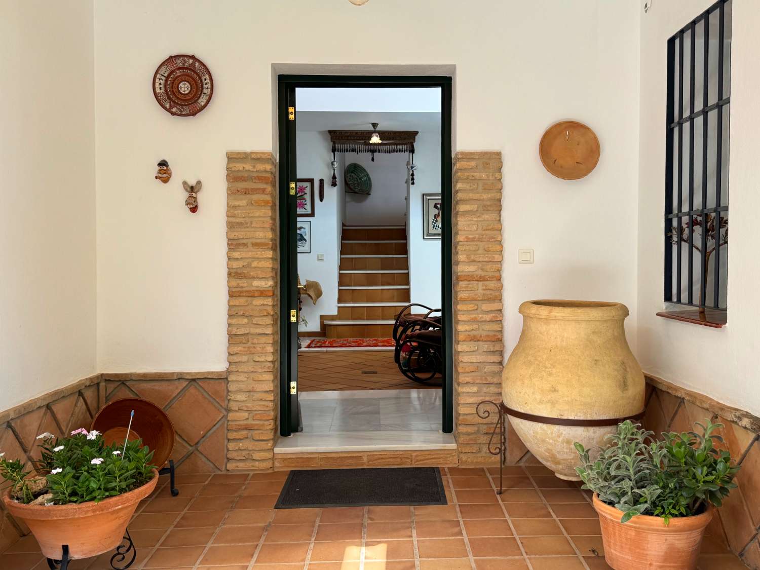 Maravillosa Villa mediterránea enclavada en un auténtico oasis de tranquilidad, privacidad y naturaleza.